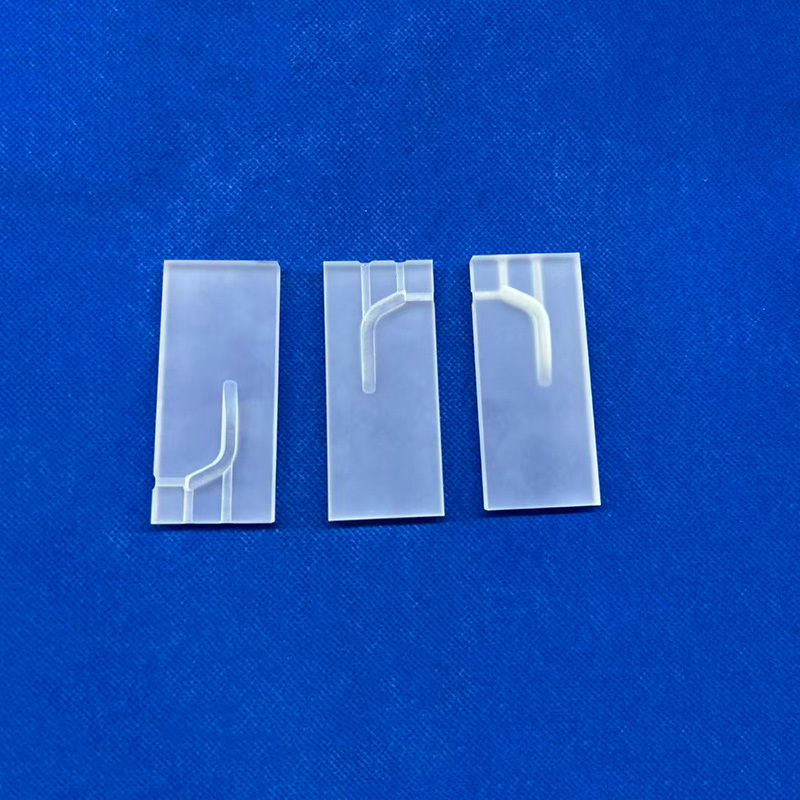 Dernière affaire concernant Corrosion Resistance Sandblasted Quartz Sheet for High Temperature Insulation-Mia