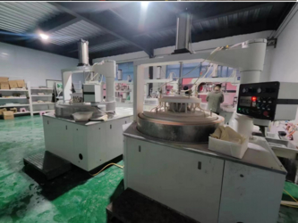 Lianyungang Shengfan Quartz Product Co., Ltd ligne de production en usine