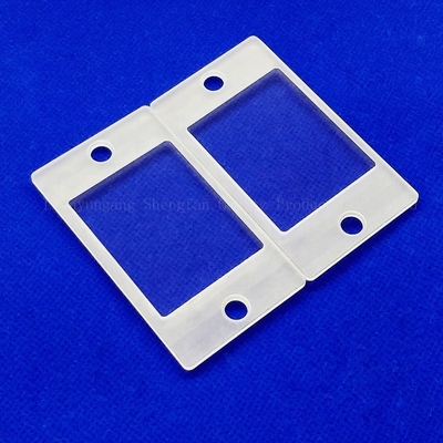 Laser de semi-conducteur forant la glace de quartz transparent avec le trou