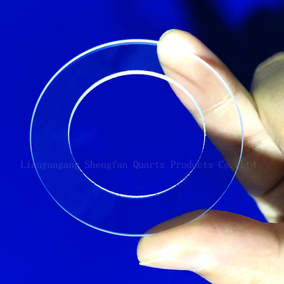 Transmittance lumineuse élevée Feuille transparente de fermeture à flèche en quartz rond personnalisé