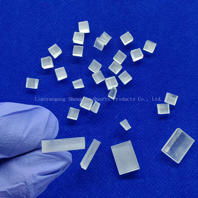 Fabrique personnalisée haute précision petite plaque de verre de quartz glacé plaque fusionnée de silice
