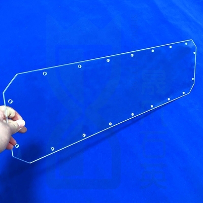 Fabrique de haute transmission lumineuse Laser perforé au quartz sur mesure Plaque de verre quartz fondu