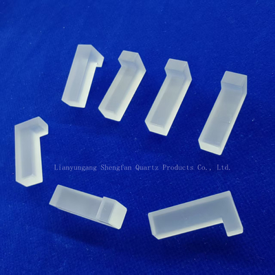 Fabrique personnalisée Tailles multiples Plaque de verre de quartz irrégulière Résistante aux températures élevées