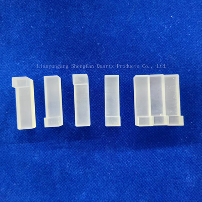 Fabrique personnalisée Tailles multiples Plaque de verre de quartz irrégulière Résistante aux températures élevées
