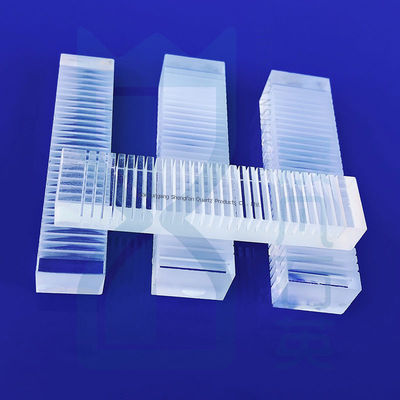 Fabrique résistant à haute température résistant à la corrosion transparent opaque verre quartz pièces spécialement conçues pour le support de l'échantillon