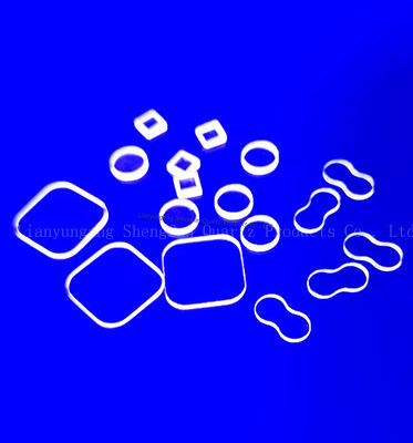 Feuilles de verre de quartz fusionné transparentes aux ultraviolets, de petite taille, découpées au laser, pour fenêtres de chambre