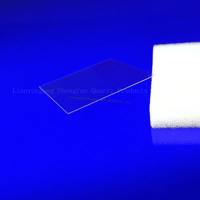 Haute transmission lumineuse 99,99% SiO2 Plaque de verre au quartz résistant aux températures élevées pour les applications optiques