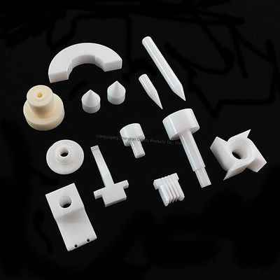 Produits réfractaires en céramique d'alumine 99 % personnalisables résistants à 1600 °C