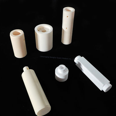 Produits réfractaires en céramique d'alumine 99 % personnalisables résistants à 1600 °C