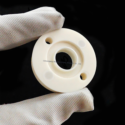 Céramique réfractaire à haute température Faible coefficient d'expansion thermique Résistance à la corrosion pour des applications exigeantes