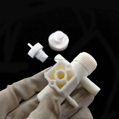 Céramique réfractaire à haute température Faible coefficient d'expansion thermique Résistance à la corrosion pour des applications exigeantes