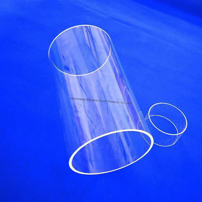 Tube en verre de quartz à haute résistance à la chaleur et à bonne isolation électrique avec une transmission lumineuse élevée pour les applications semi-conductrices