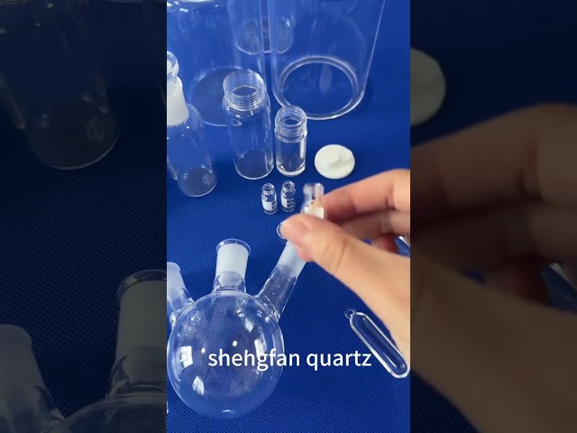Tube de quartz transparent clair avec point de fusion de 1732℃ et épaisseur de 1 à 100 mm pour les applications de semi-conducteurs et d'optique