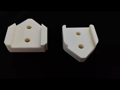 Des creusets en céramique en zirconium d'aluminium résistant à haute température fabriqués en usine